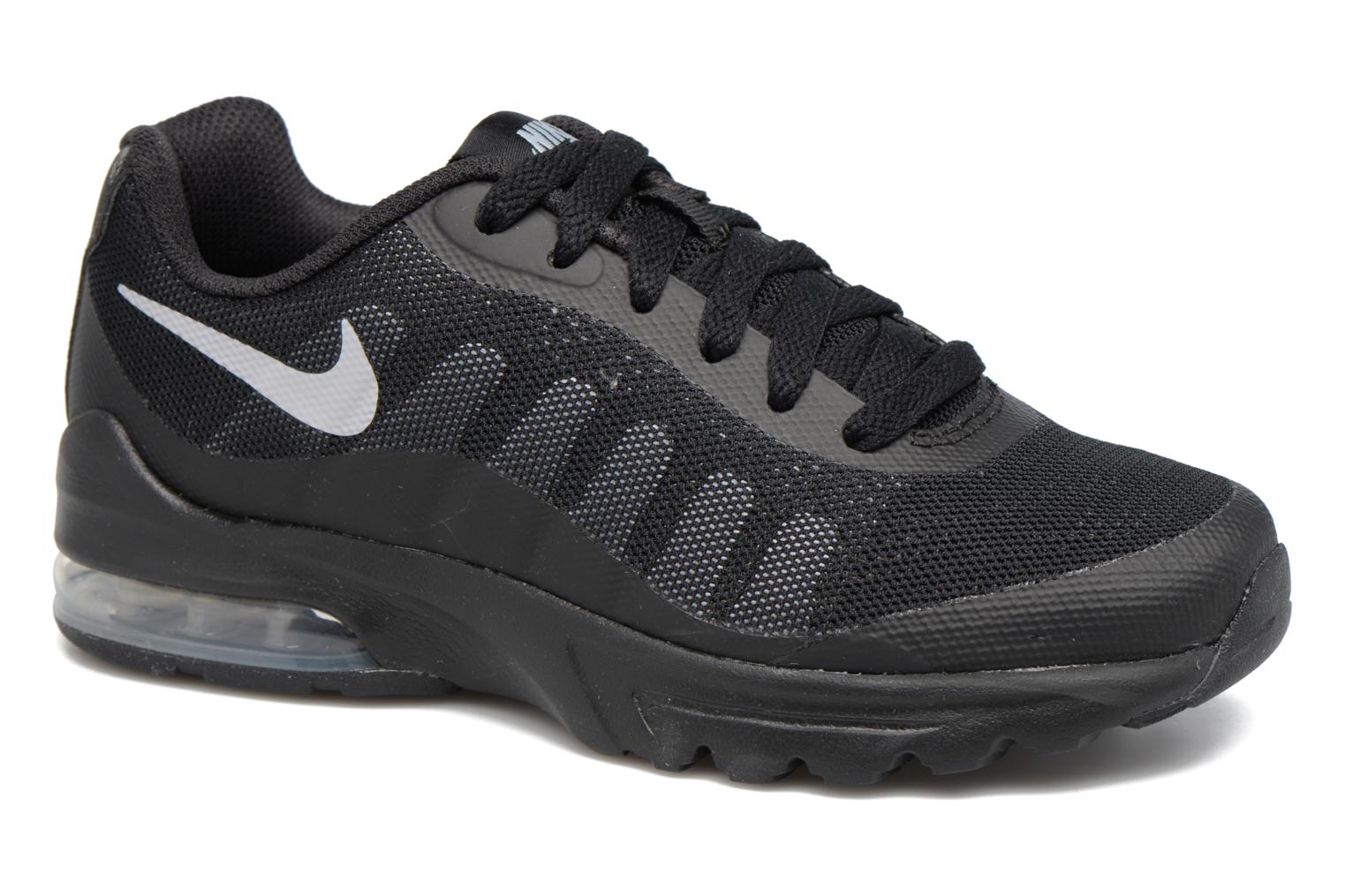 nike black invigor